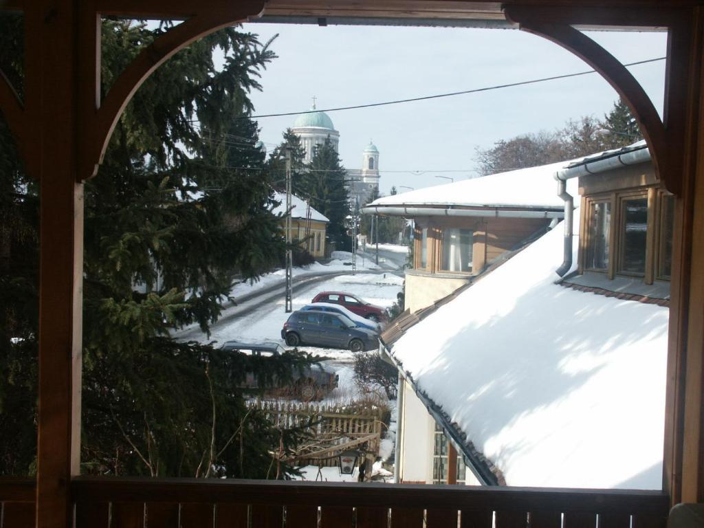 Szent Kristof Panzio Hotel Strigoniu Cameră foto